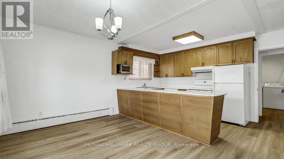 264 Michel Circle, Ottawa, Ontario  K1L 7P9 - Photo 15 - X12926886