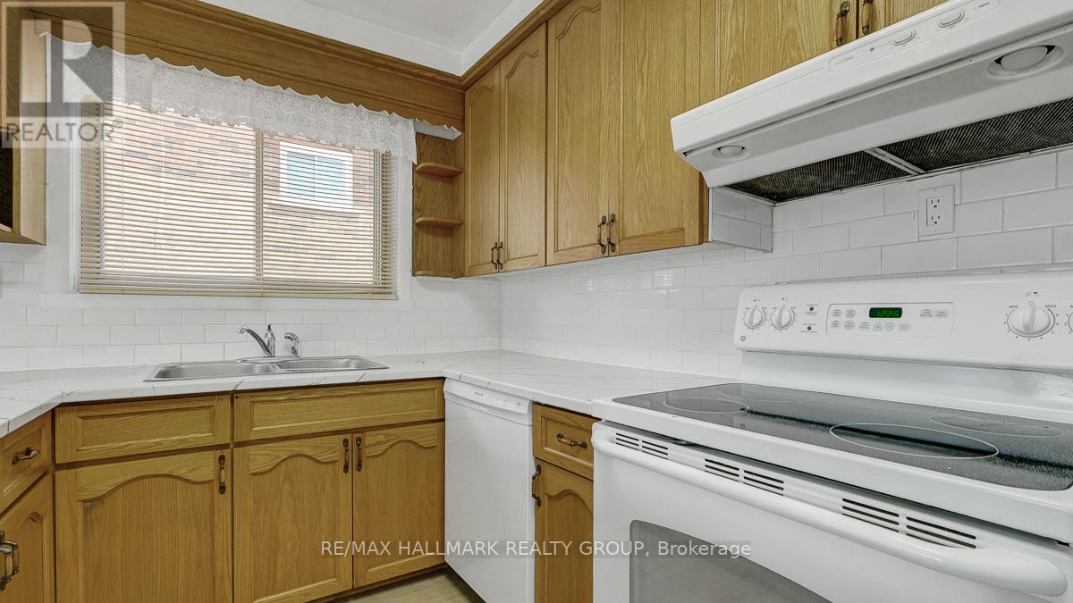 264 Michel Circle, Ottawa, Ontario  K1L 7P9 - Photo 19 - X12926886