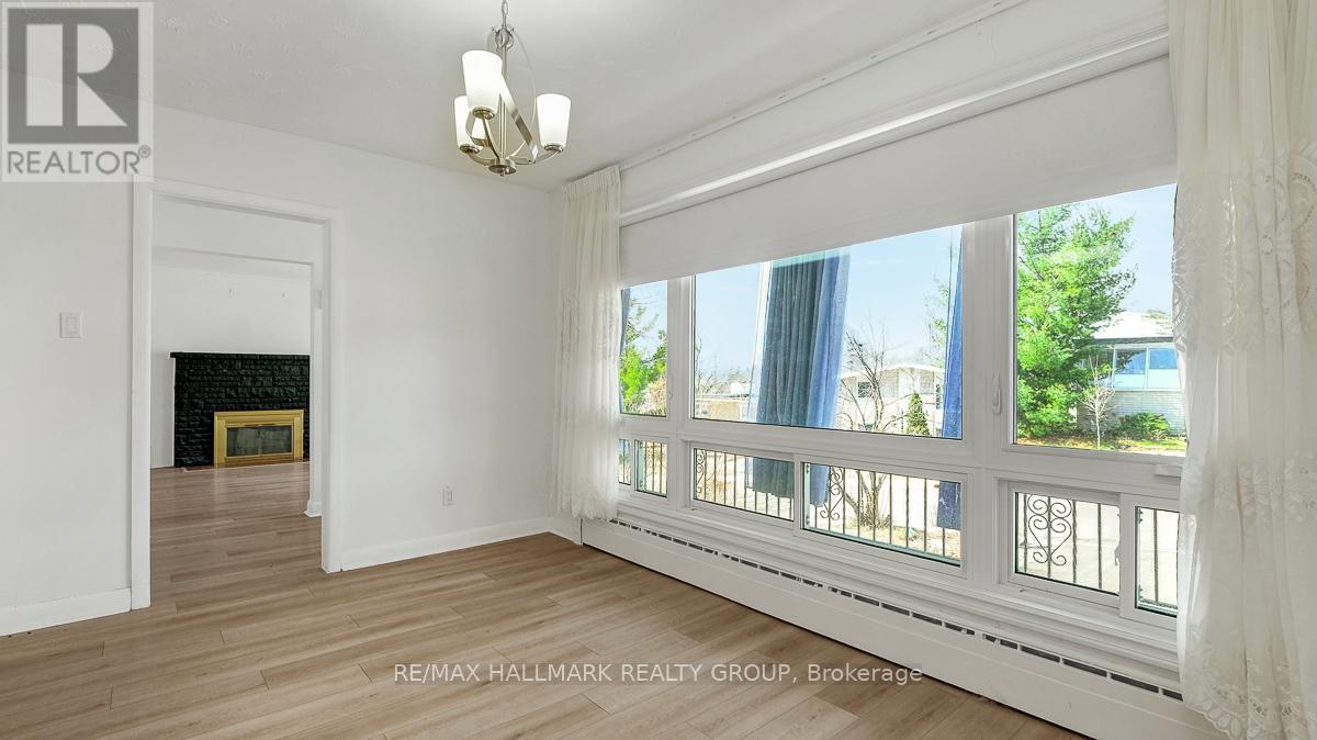 264 Michel Circle, Ottawa, Ontario  K1L 7P9 - Photo 10 - X12926886