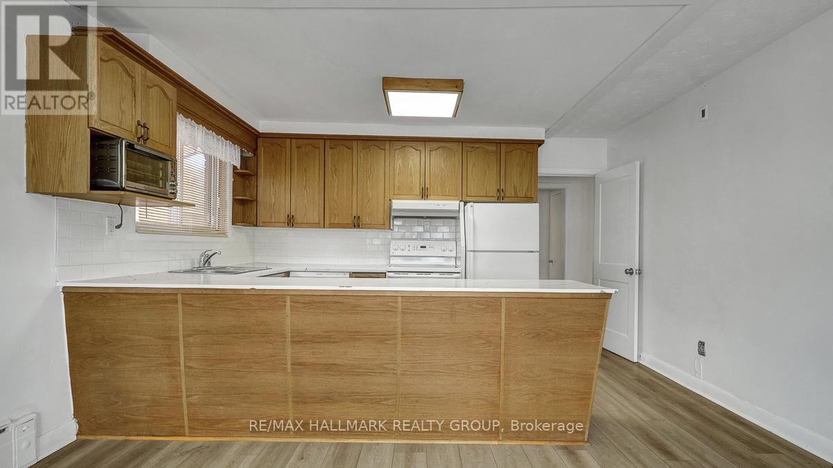 264 Michel Circle, Ottawa, Ontario  K1L 7P9 - Photo 17 - X12926886