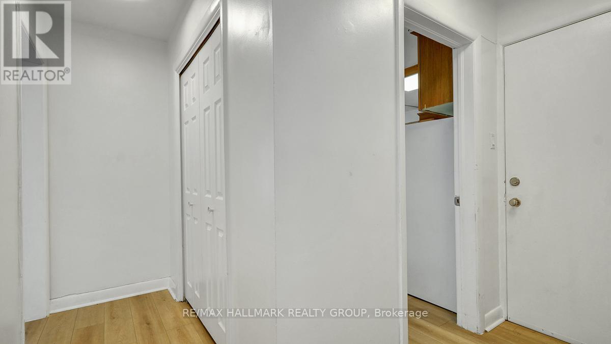 264 Michel Circle, Ottawa, Ontario  K1L 7P9 - Photo 21 - X12926886