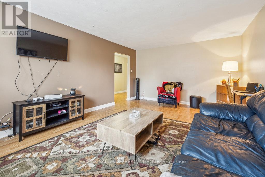 264 Michel Circle, Ottawa, Ontario  K1L 7P9 - Photo 33 - X12926886