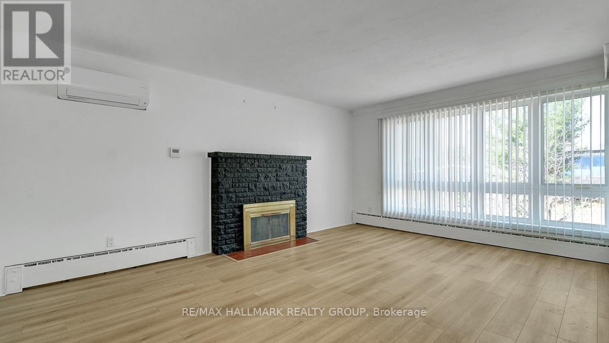 264 Michel Circle, Ottawa, Ontario  K1L 7P9 - Photo 6 - X12926886