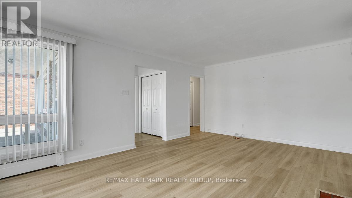 264 Michel Circle, Ottawa, Ontario  K1L 7P9 - Photo 9 - X12926886