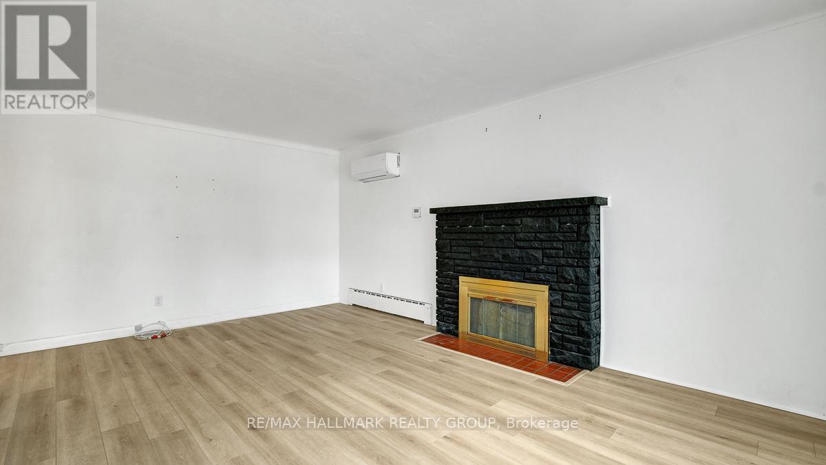 264 Michel Circle, Ottawa, Ontario  K1L 7P9 - Photo 8 - X12926886