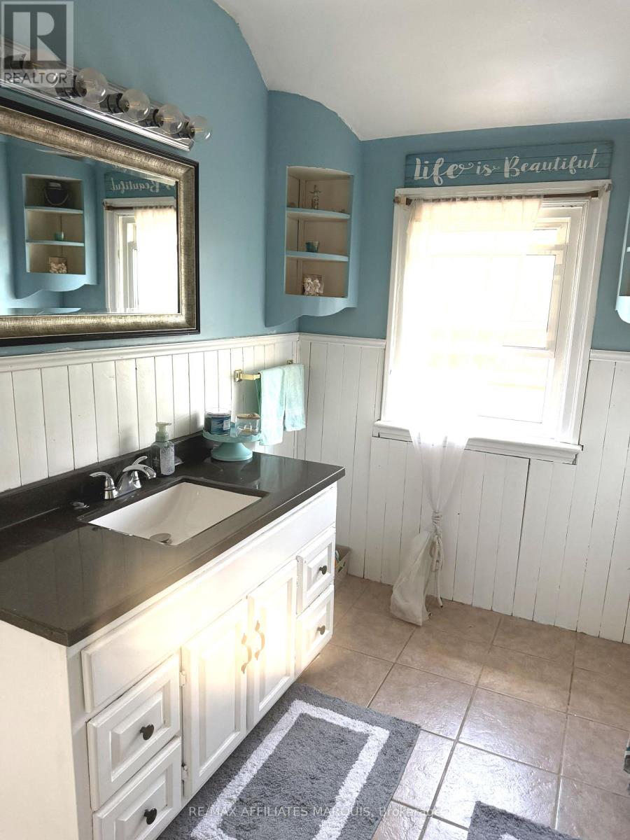 33 Mary Street, Smiths Falls, Ontario  K7A 3R2 - Photo 37 - X13048536