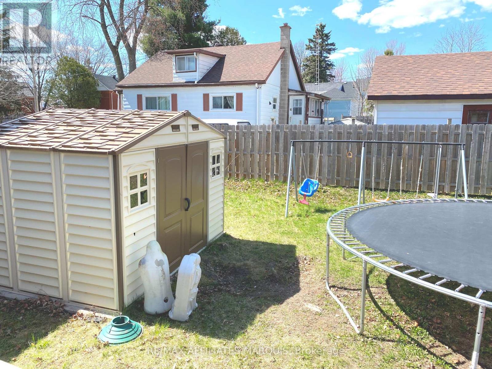 33 Mary Street, Smiths Falls, Ontario  K7A 3R2 - Photo 39 - X13048536