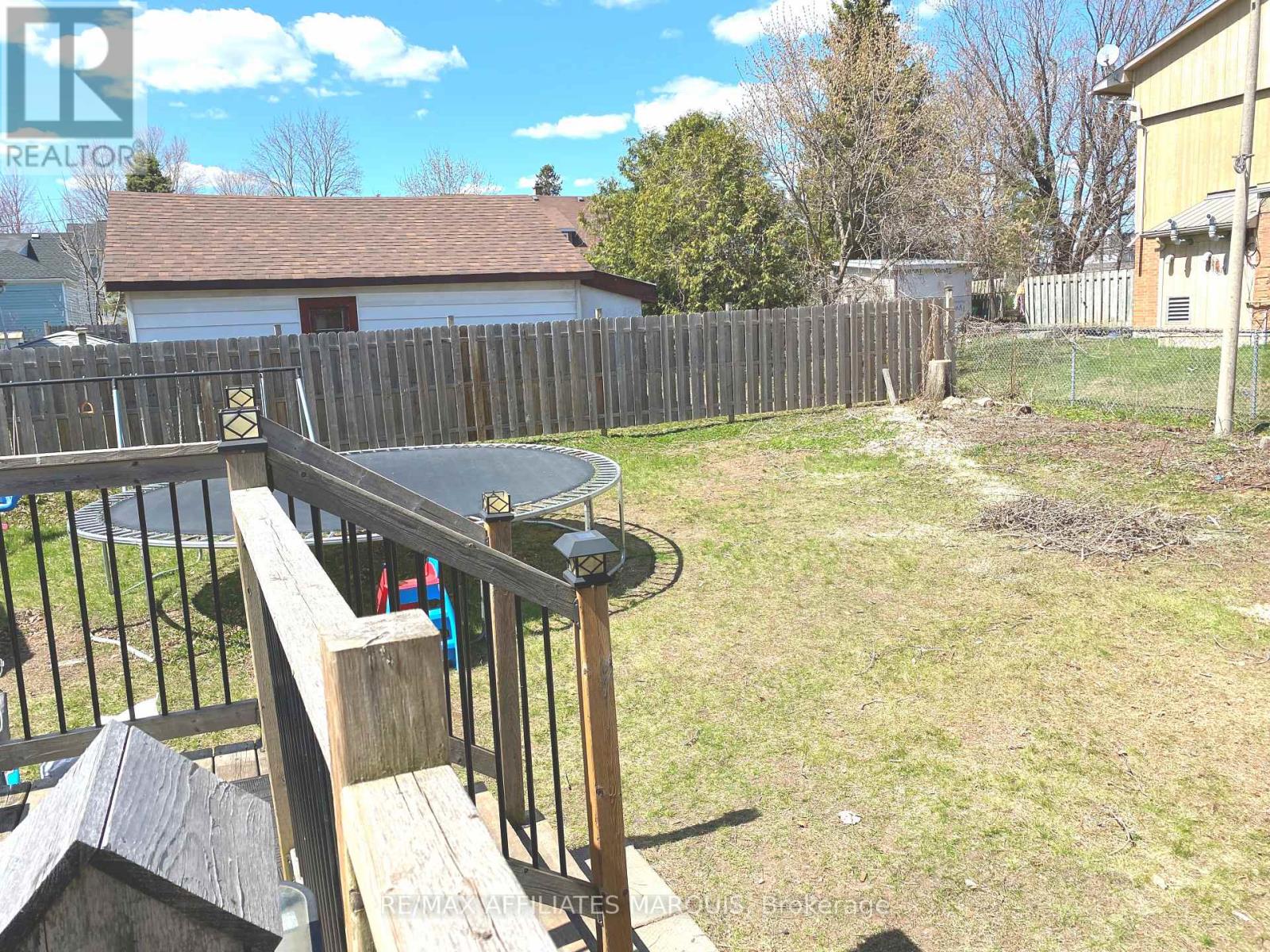 33 Mary Street, Smiths Falls, Ontario  K7A 3R2 - Photo 40 - X13048536