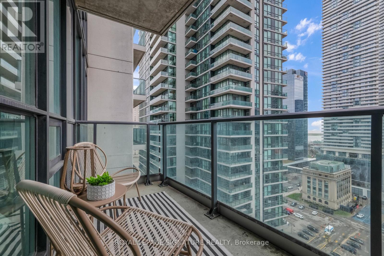 1801 - 18 Harbour Street, Toronto, Ontario  M5J 2Z6 - Photo 26 - C13048384