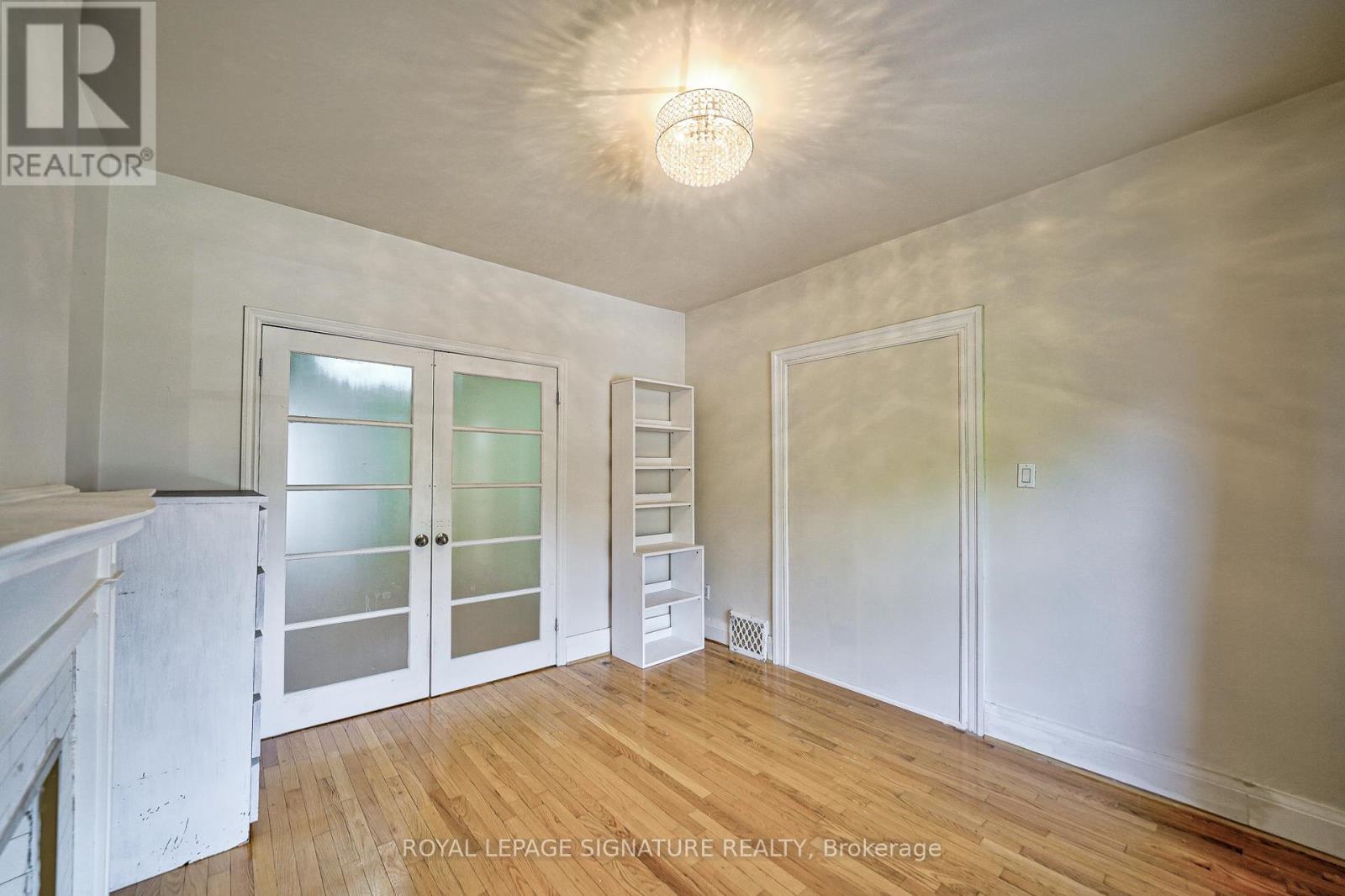 Main - 439 Crawford Street, Toronto, Ontario  M6G 3J7 - Photo 15 - C13048440