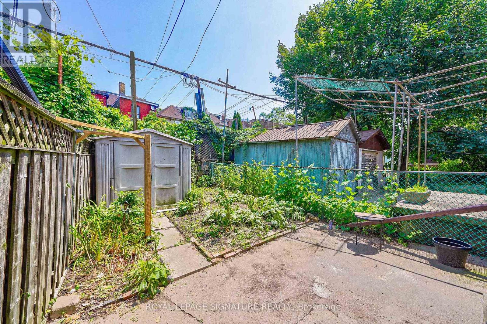 Main - 439 Crawford Street, Toronto, Ontario  M6G 3J7 - Photo 28 - C13048440