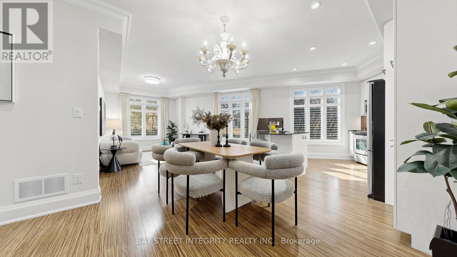 Th36 - 9 Oakburn Crescent, Toronto, Ontario  M2N 2T5 - Photo 7 - C13048460