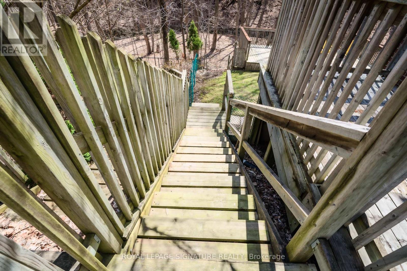 44 Harrington Crescent, Toronto, Ontario  M2M 2Y5 - Photo 38 - C13048554