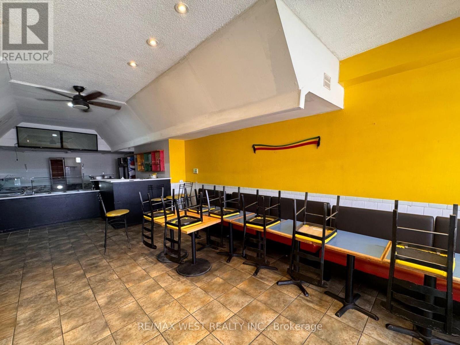 477 Oakwood Avenue, Toronto, Ontario  M6E 2W4 - Photo 2 - C13048574