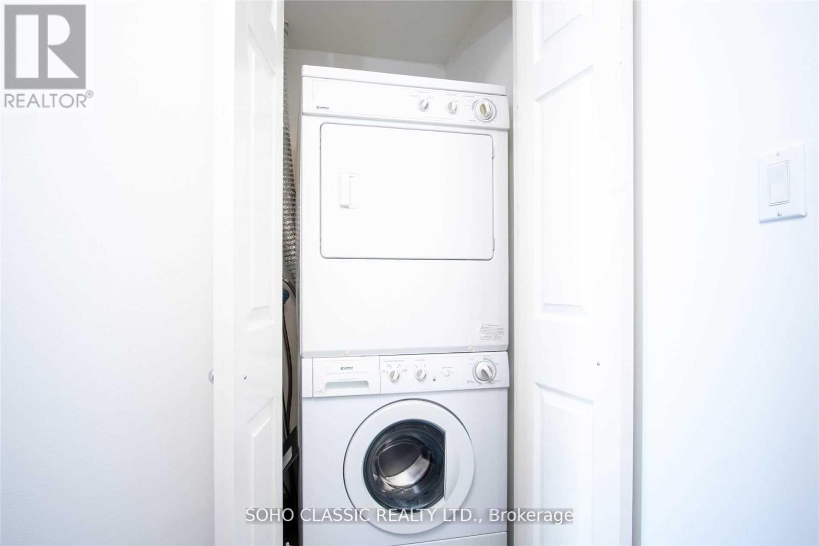 1406 - 24 Wellesley Street W, Toronto, Ontario  M4Y 2X6 - Photo 17 - C13048578