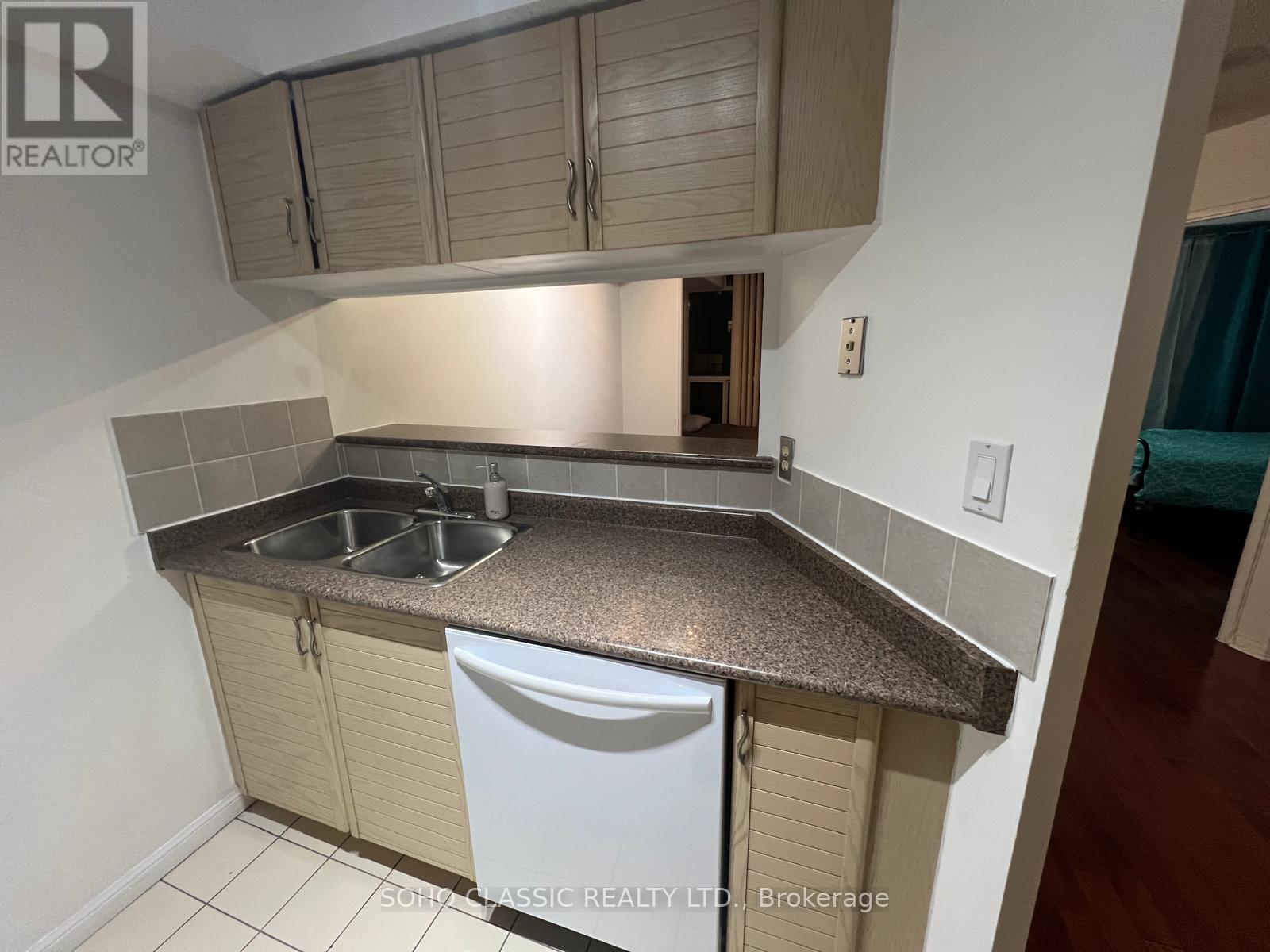 1406 - 24 Wellesley Street W, Toronto, Ontario  M4Y 2X6 - Photo 23 - C13048578