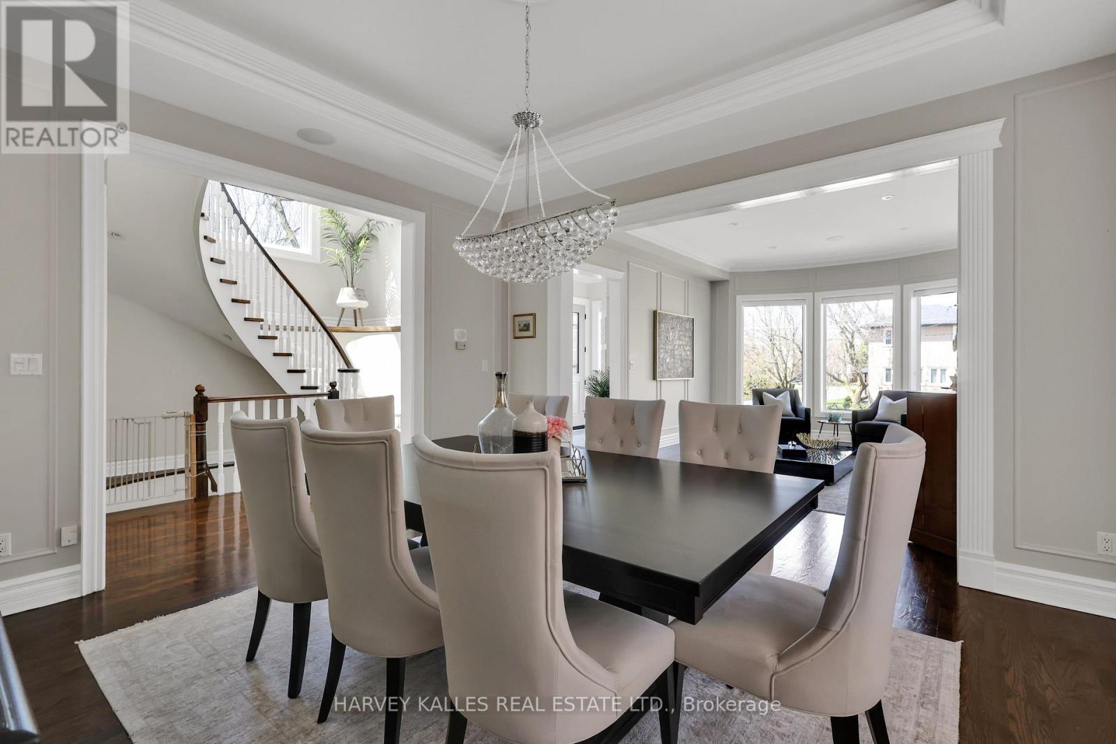 131 Bannockburn Avenue, Toronto, Ontario  M5M 2N2 - Photo 11 - C13048586