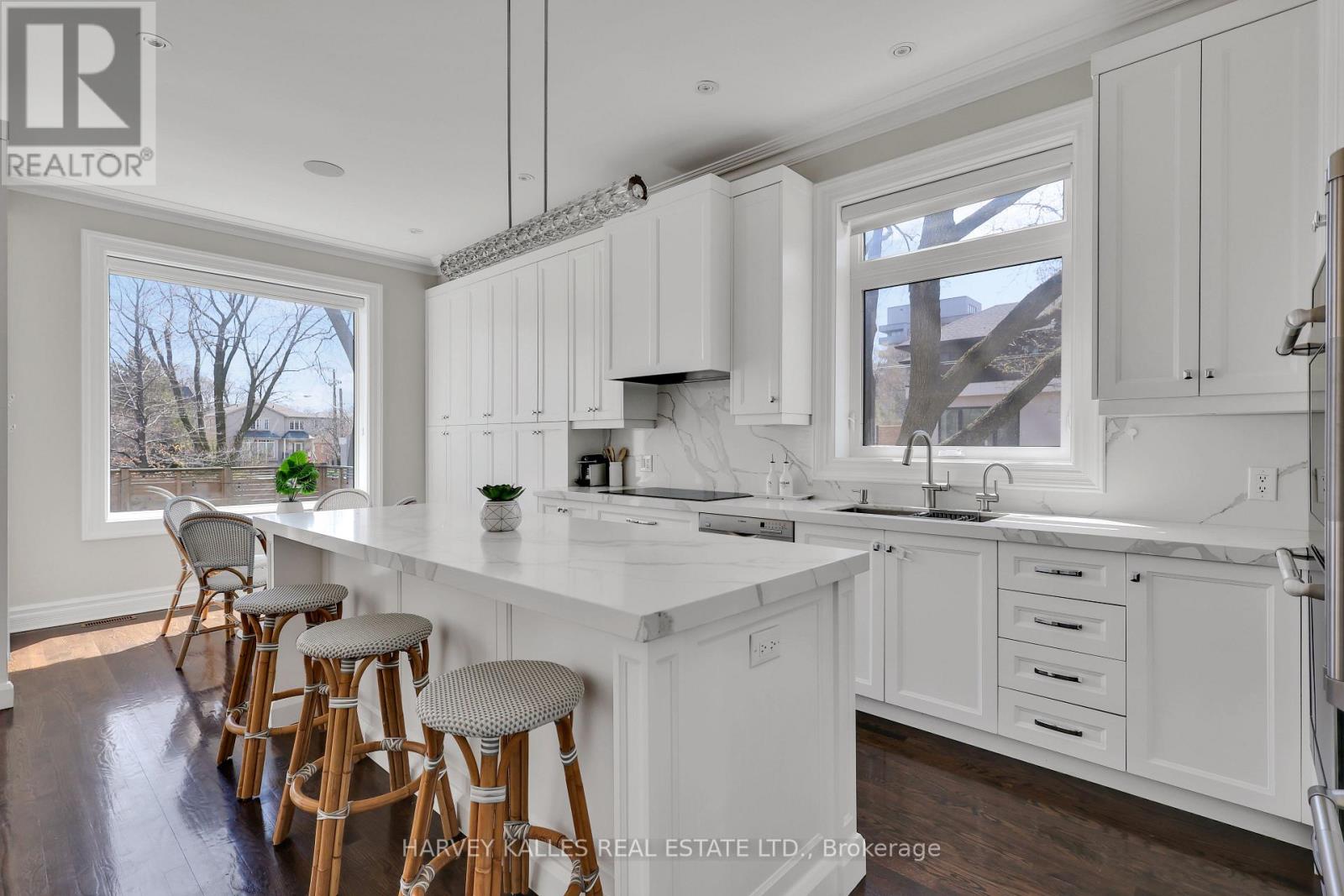 131 Bannockburn Avenue, Toronto, Ontario  M5M 2N2 - Photo 14 - C13048586