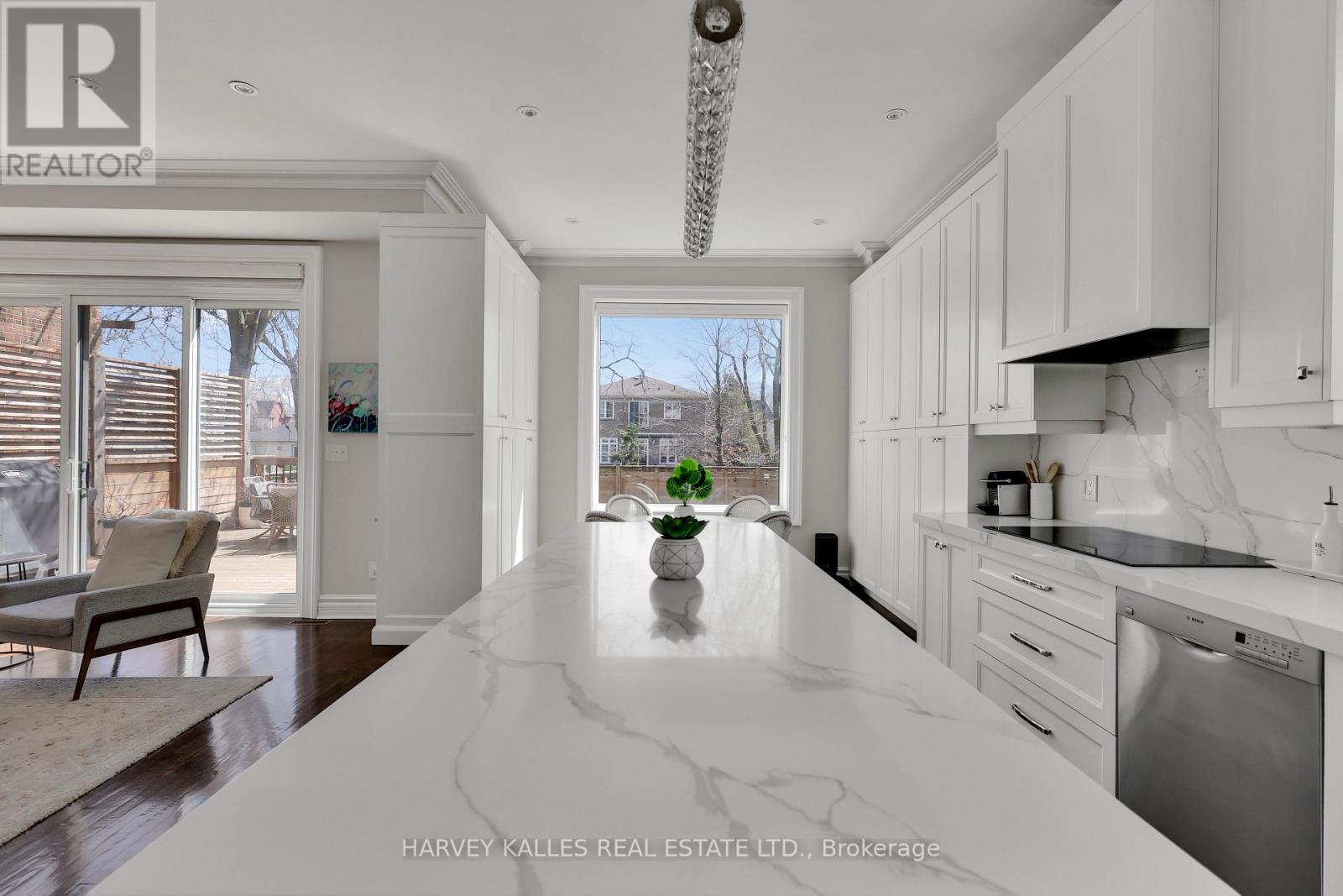 131 Bannockburn Avenue, Toronto, Ontario  M5M 2N2 - Photo 16 - C13048586