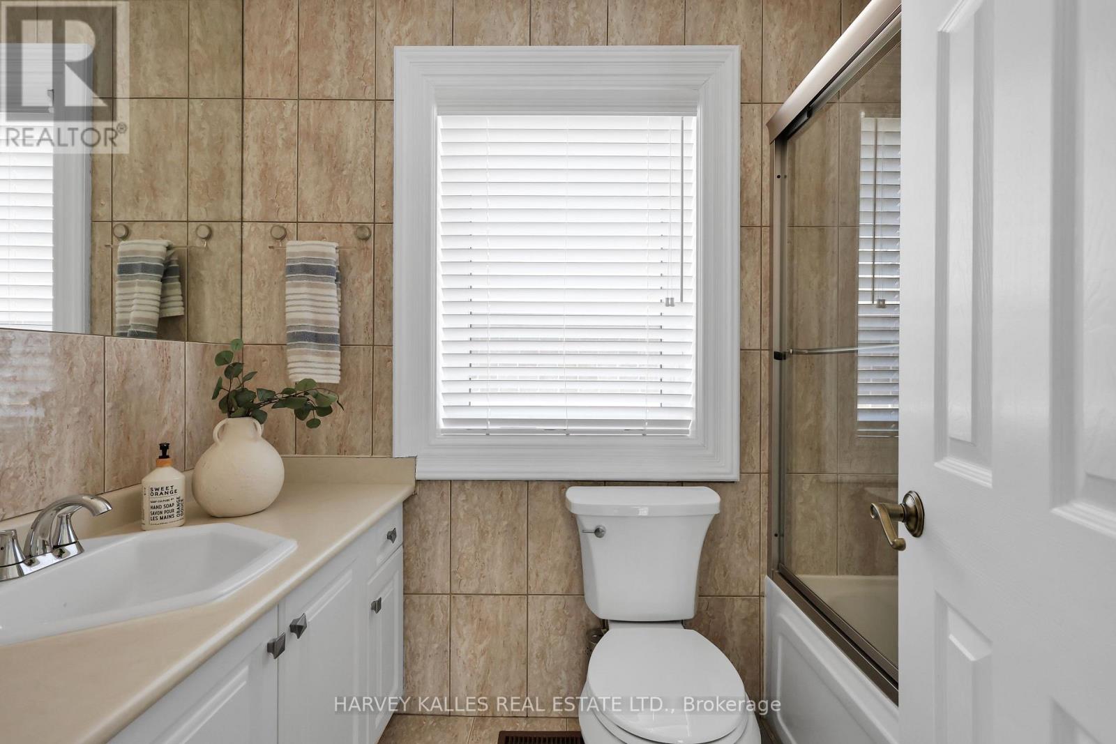 131 Bannockburn Avenue, Toronto, Ontario  M5M 2N2 - Photo 30 - C13048586