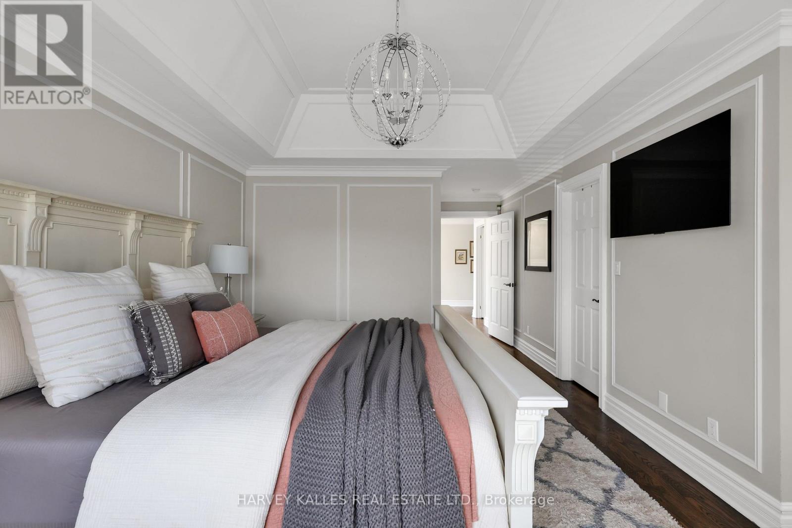 131 Bannockburn Avenue, Toronto, Ontario  M5M 2N2 - Photo 35 - C13048586