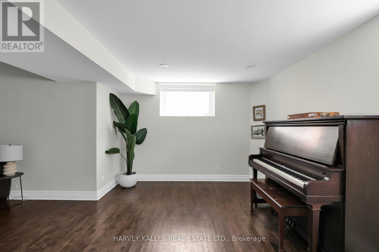 131 Bannockburn Avenue, Toronto, Ontario  M5M 2N2 - Photo 44 - C13048586