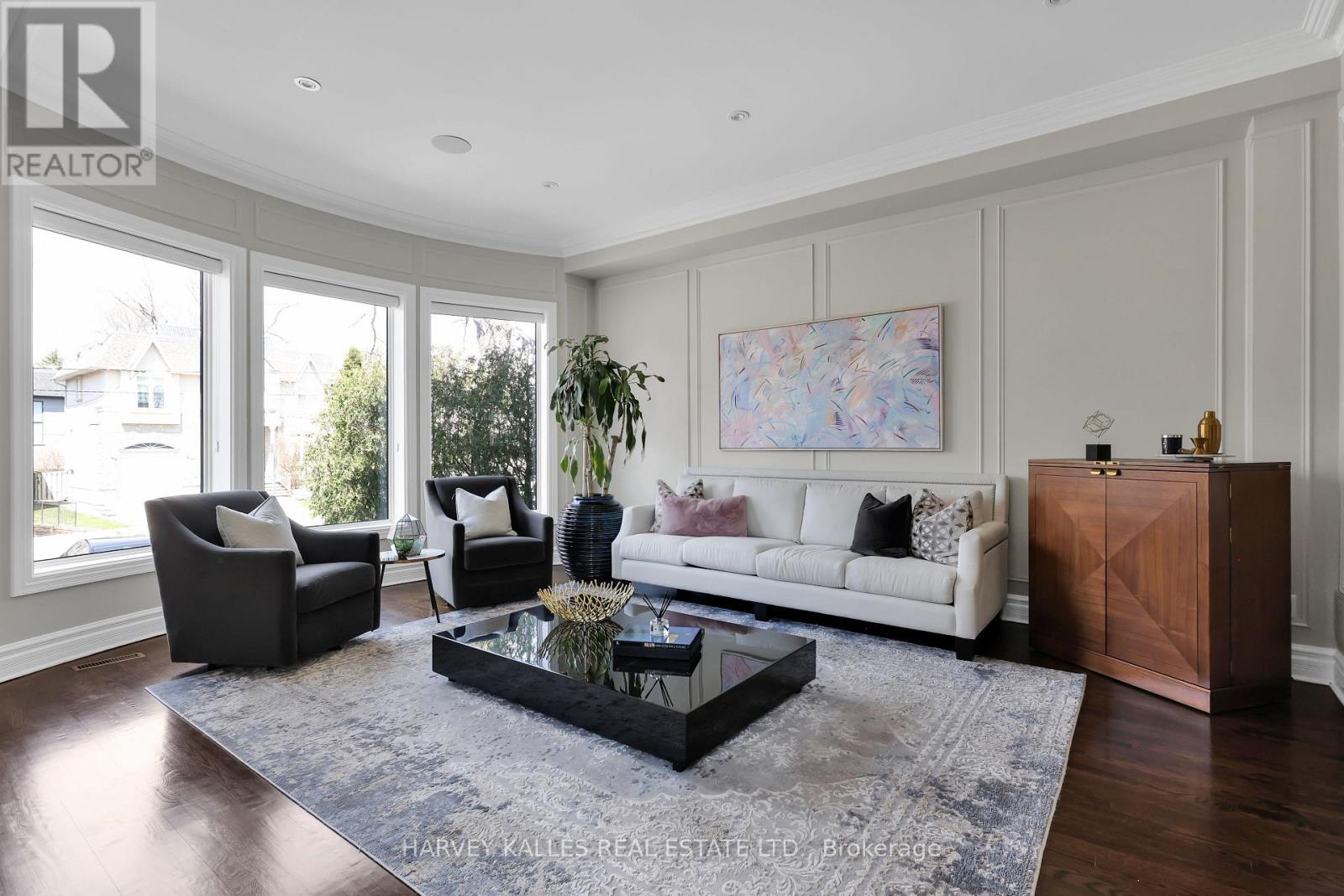 131 Bannockburn Avenue, Toronto, Ontario  M5M 2N2 - Photo 9 - C13048586