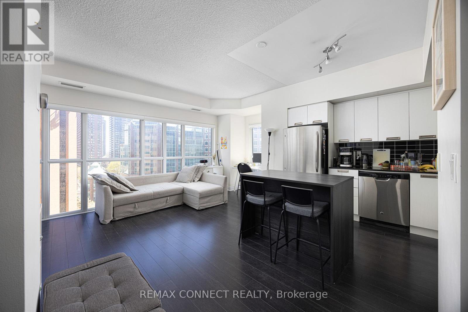 1012 - 28 Ted Rogers Way, Toronto, Ontario  M4Y 2J4 - Photo 2 - C13048596