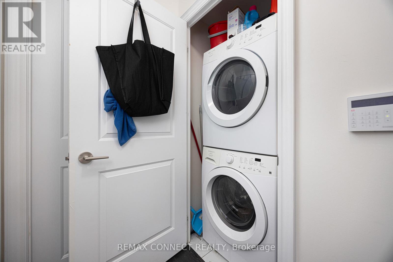 1012 - 28 Ted Rogers Way, Toronto, Ontario  M4Y 2J4 - Photo 20 - C13048596