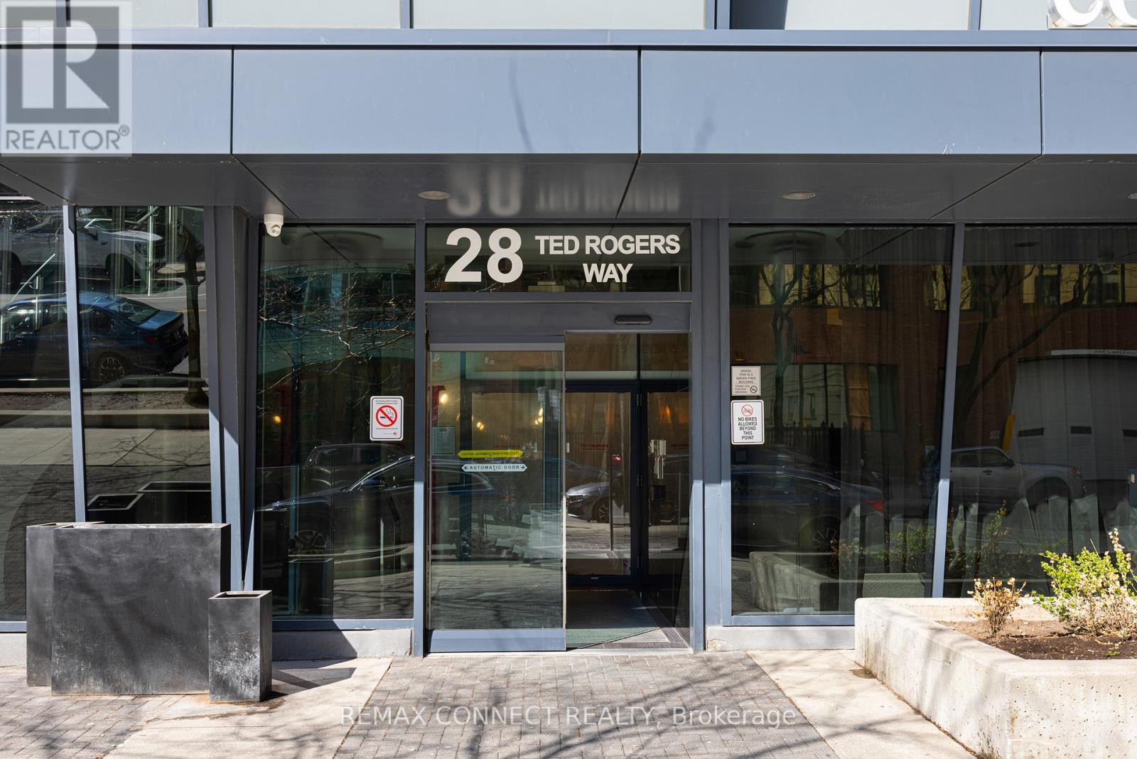 1012 - 28 Ted Rogers Way, Toronto, Ontario  M4Y 2J4 - Photo 24 - C13048596