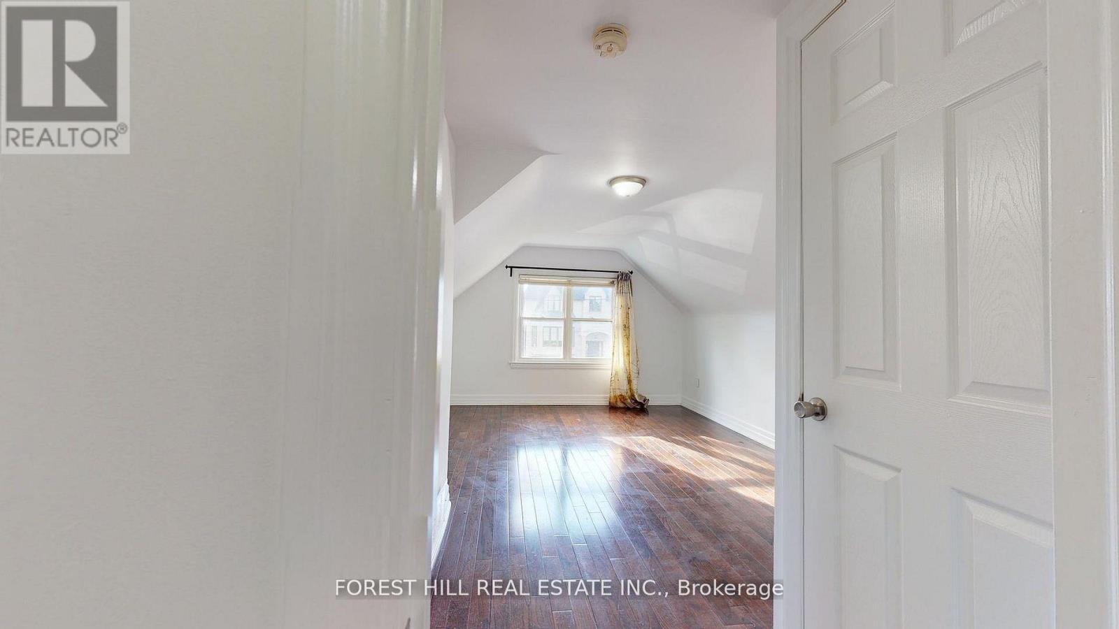 2ND FLOOR - 262 POYNTZ AVENUE Toronto (Lansing-Westgate), ON M2N 1J7