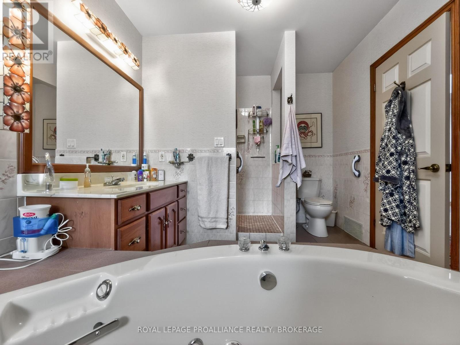 99 King Street E, Gananoque, Ontario  K7G 1E8 - Photo 25 - X13048346