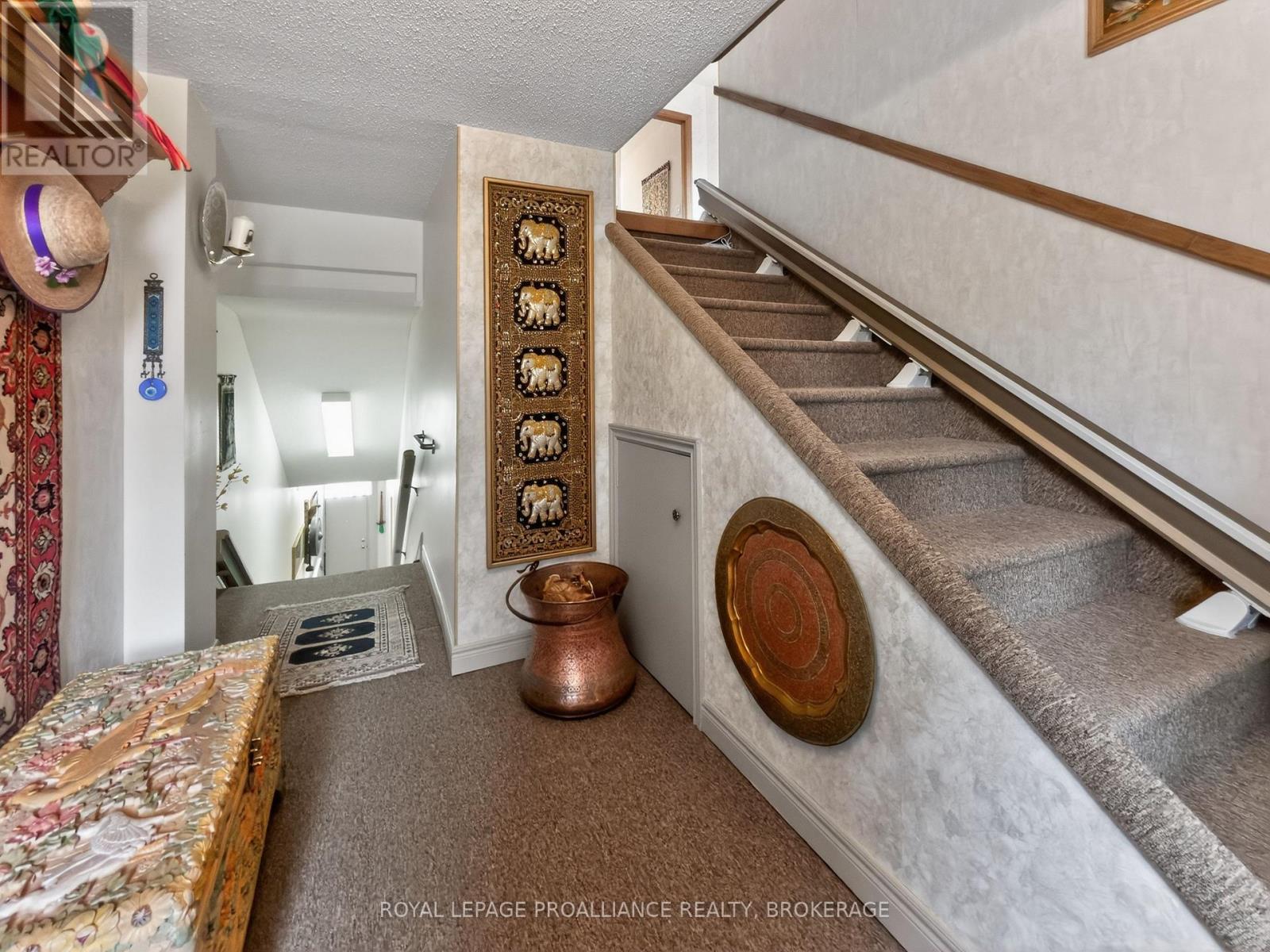 99 King Street E, Gananoque, Ontario  K7G 1E8 - Photo 5 - X13048346