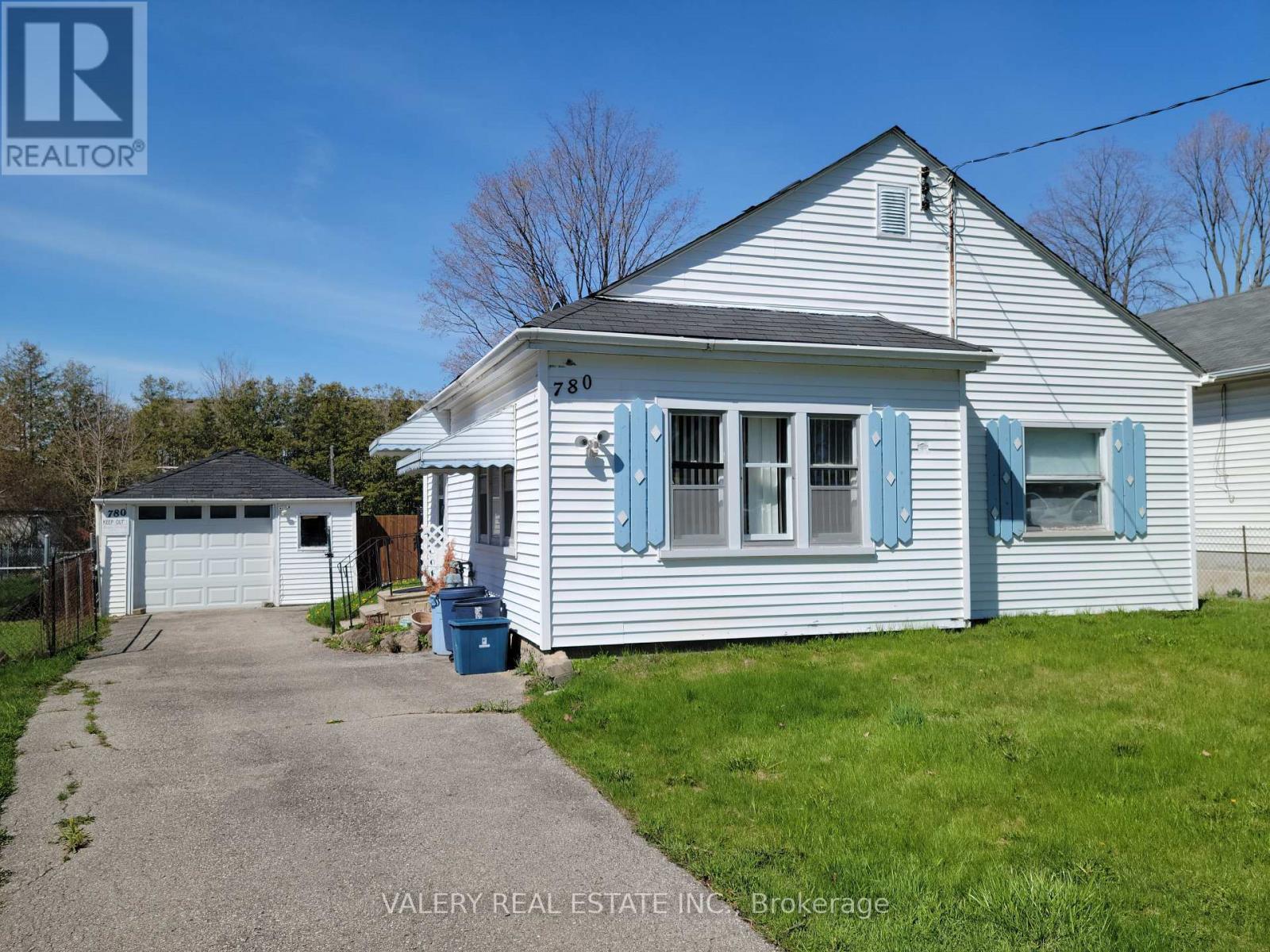 780 Liverpool Road, Pickering, Ontario  L1W 1S1 - Photo 2 - E13048408