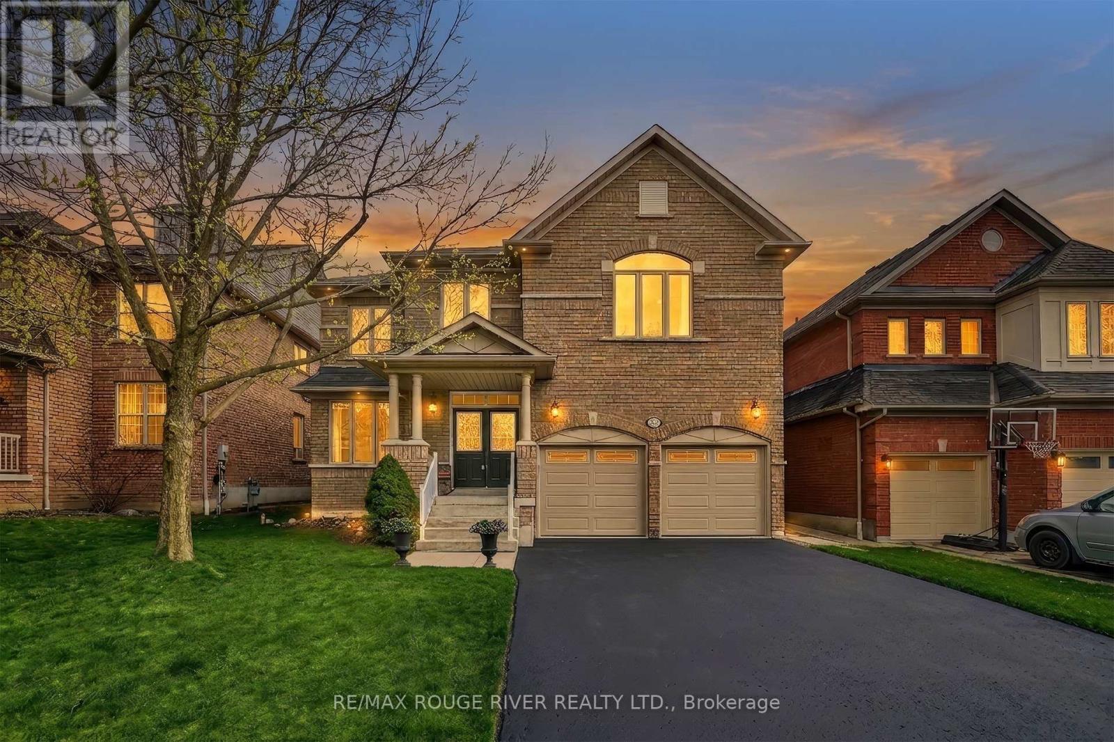 51 VINEYARD AVENUE, Whitby, Ontario