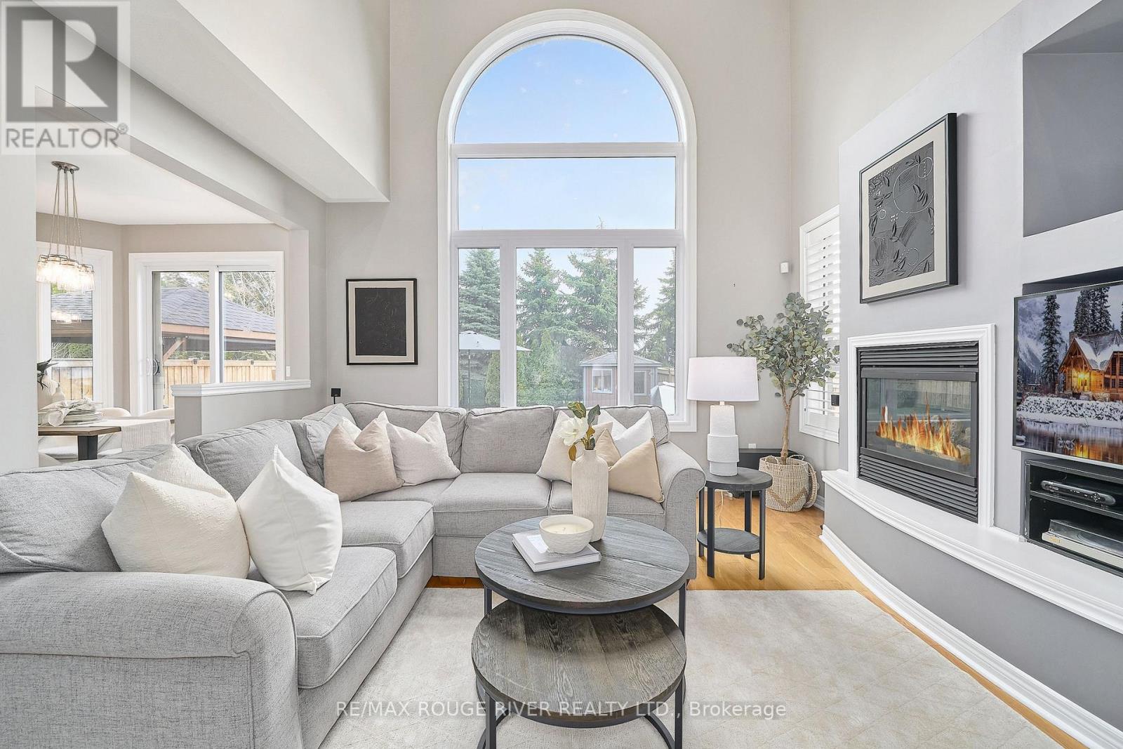 51 Vineyard Avenue, Whitby, Ontario  L1P 1X9 - Photo 16 - E13048482