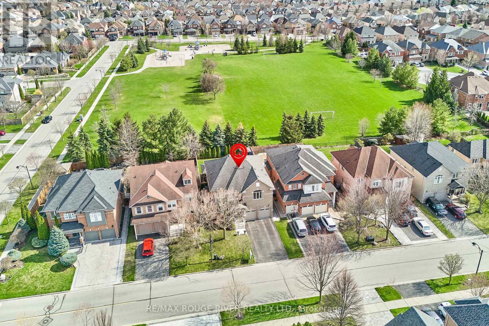 51 Vineyard Avenue, Whitby, Ontario  L1P 1X9 - Photo 2 - E13048482