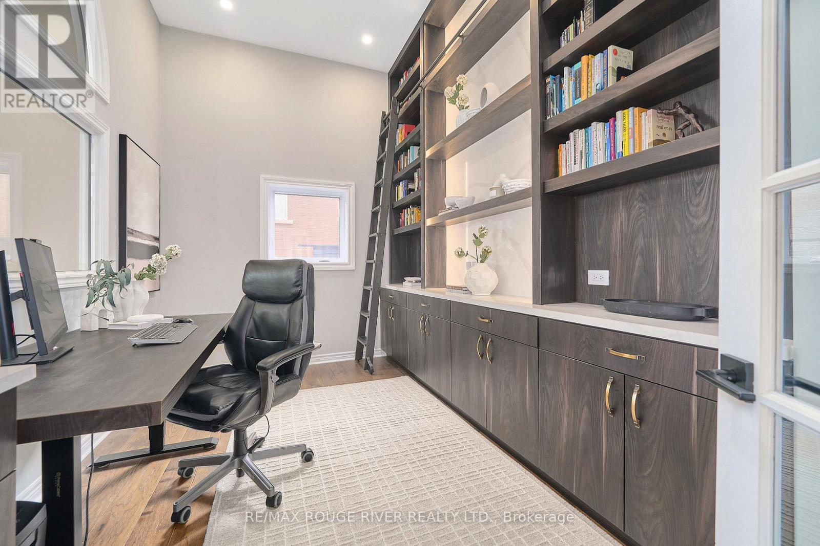 51 Vineyard Avenue, Whitby, Ontario  L1P 1X9 - Photo 20 - E13048482