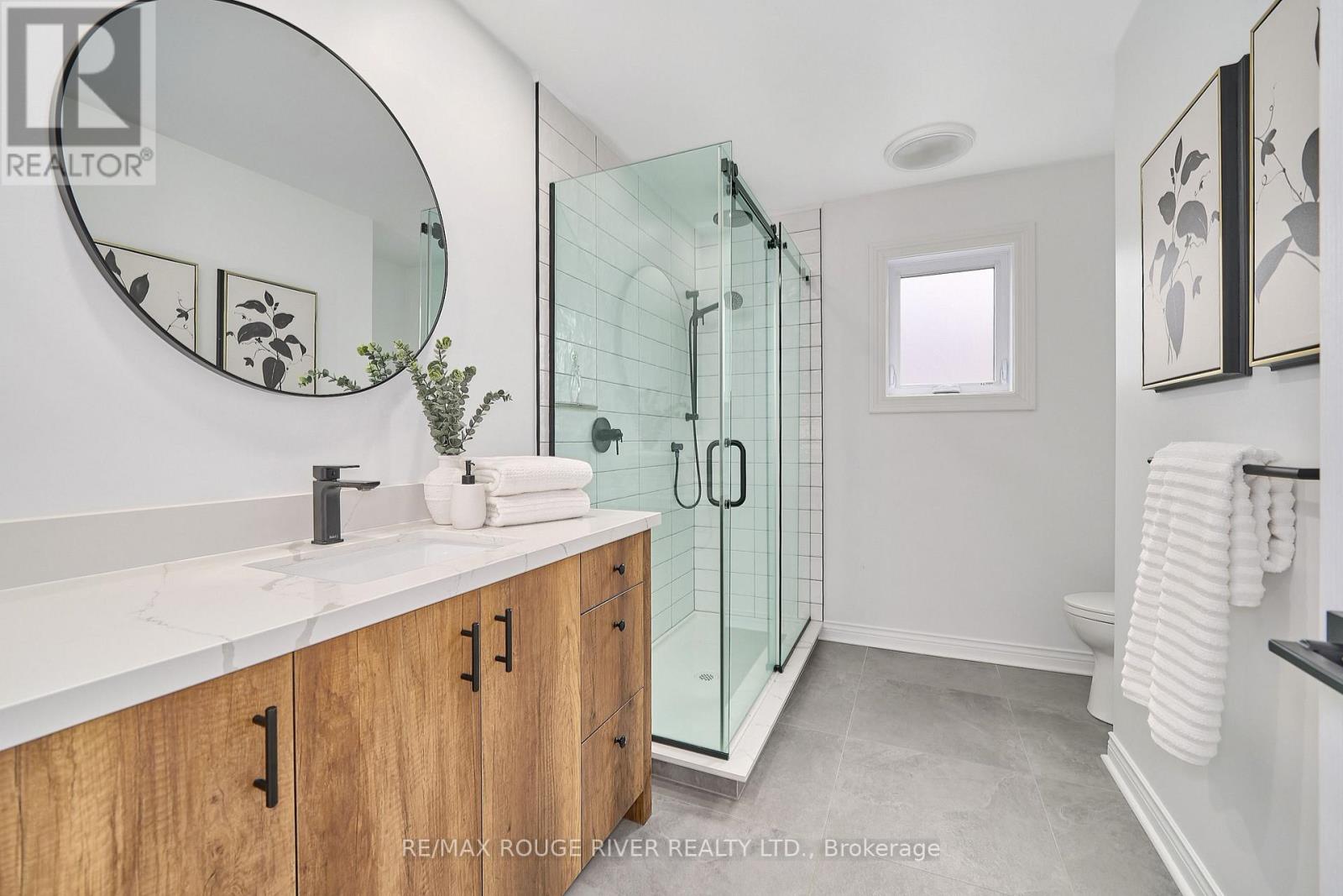 51 Vineyard Avenue, Whitby, Ontario  L1P 1X9 - Photo 32 - E13048482