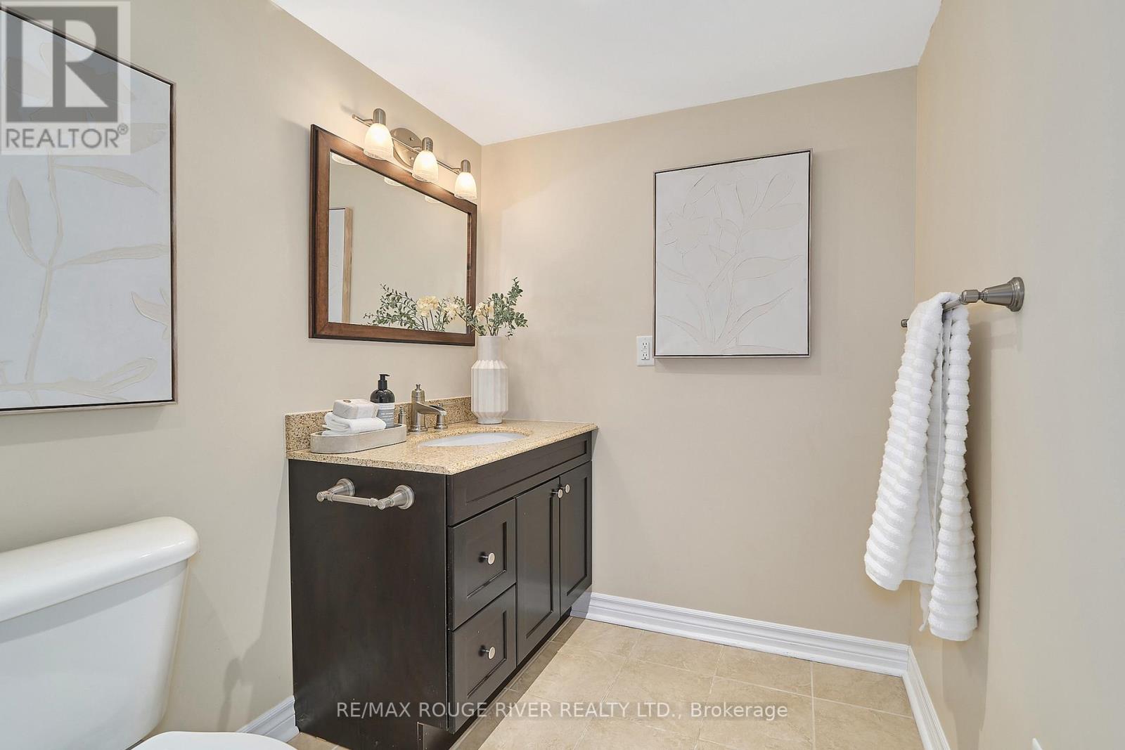 51 Vineyard Avenue, Whitby, Ontario  L1P 1X9 - Photo 39 - E13048482