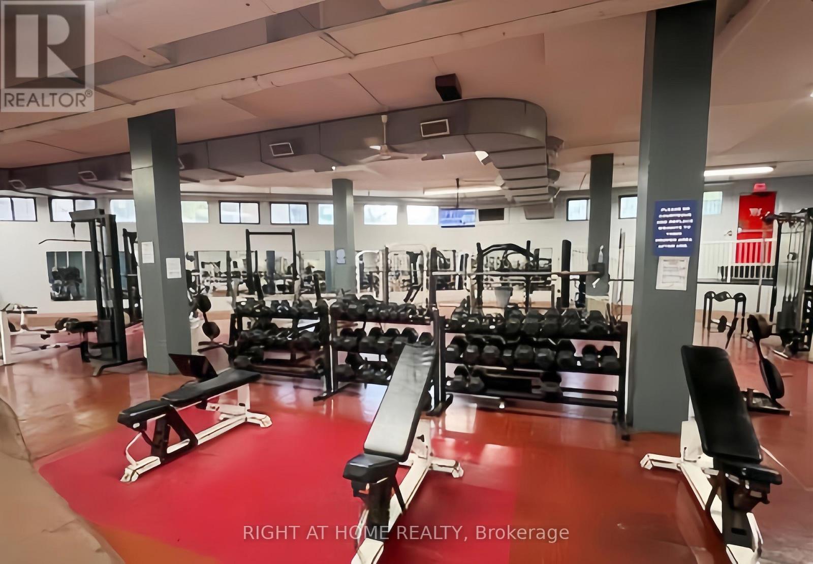 1611 - 1 Massey Square, Toronto (Crescent Town), Ontario  M4C 5L4 - Photo 38 - E13048516