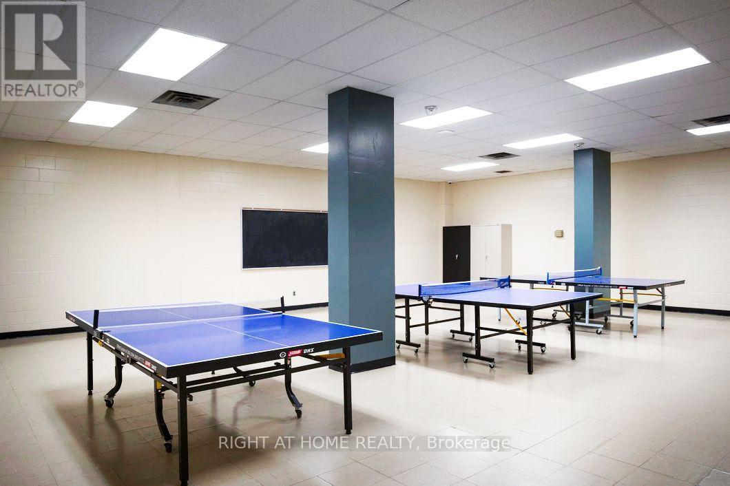 1611 - 1 Massey Square, Toronto (Crescent Town), Ontario  M4C 5L4 - Photo 46 - E13048516