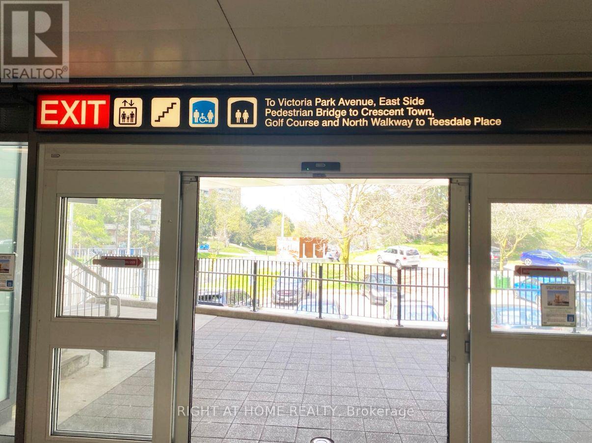 1611 - 1 Massey Square, Toronto (Crescent Town), Ontario  M4C 5L4 - Photo 47 - E13048516