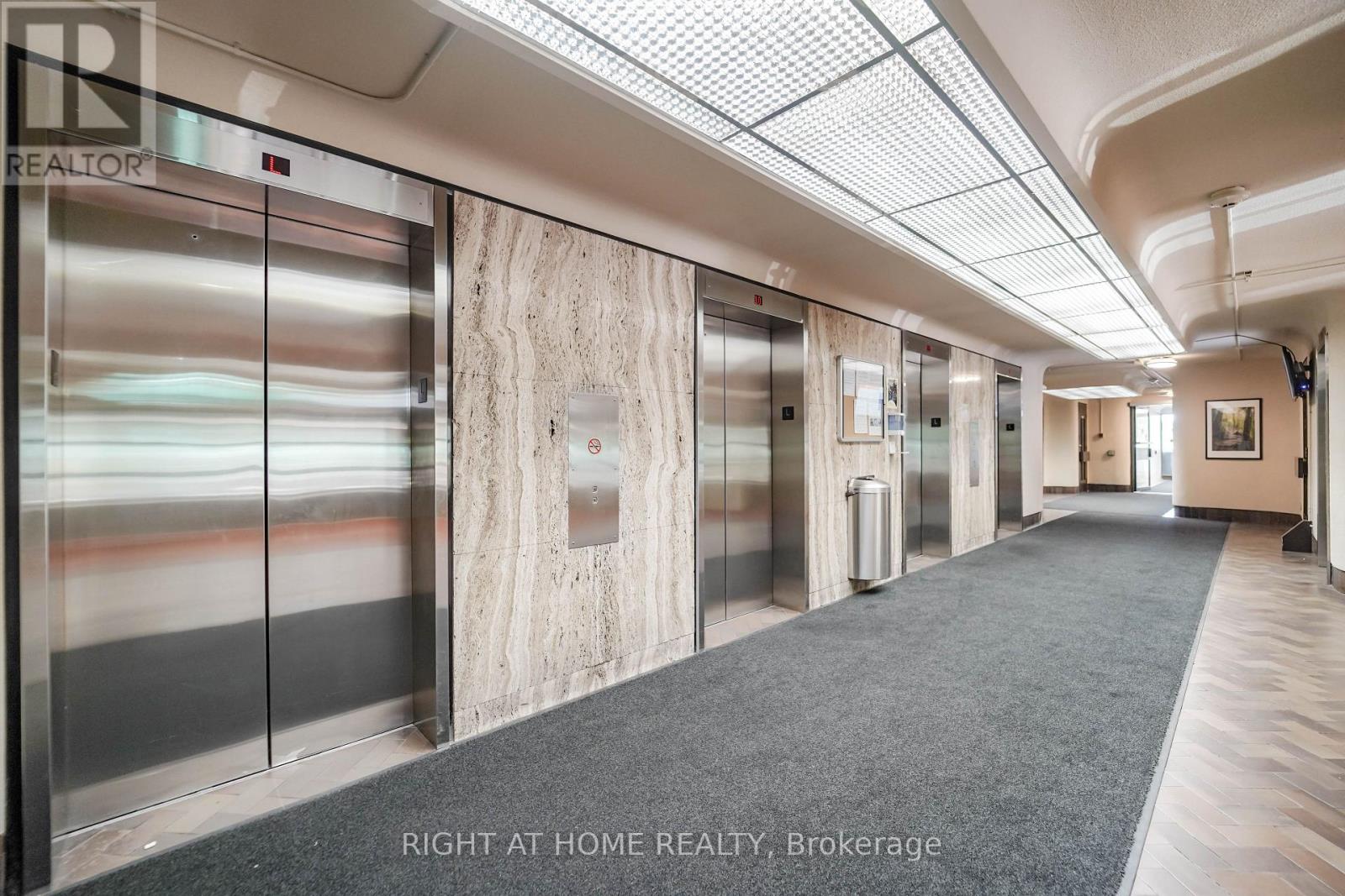 1611 - 1 Massey Square, Toronto (Crescent Town), Ontario  M4C 5L4 - Photo 6 - E13048516