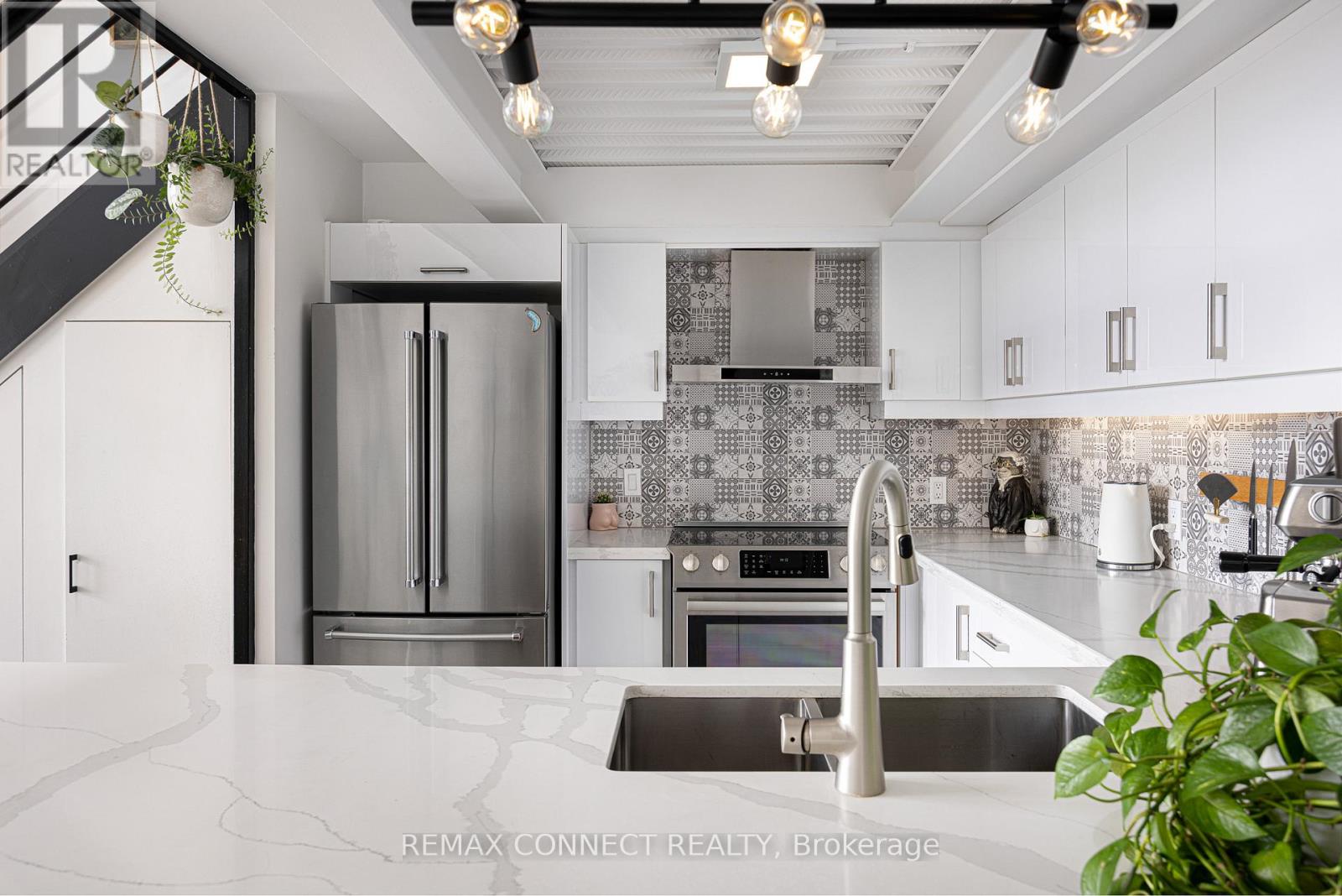 4 - 517 Kingston Road, Toronto, Ontario  M4L 1V5 - Photo 19 - E13048560