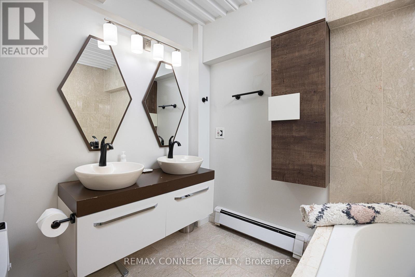 4 - 517 Kingston Road, Toronto, Ontario  M4L 1V5 - Photo 32 - E13048560