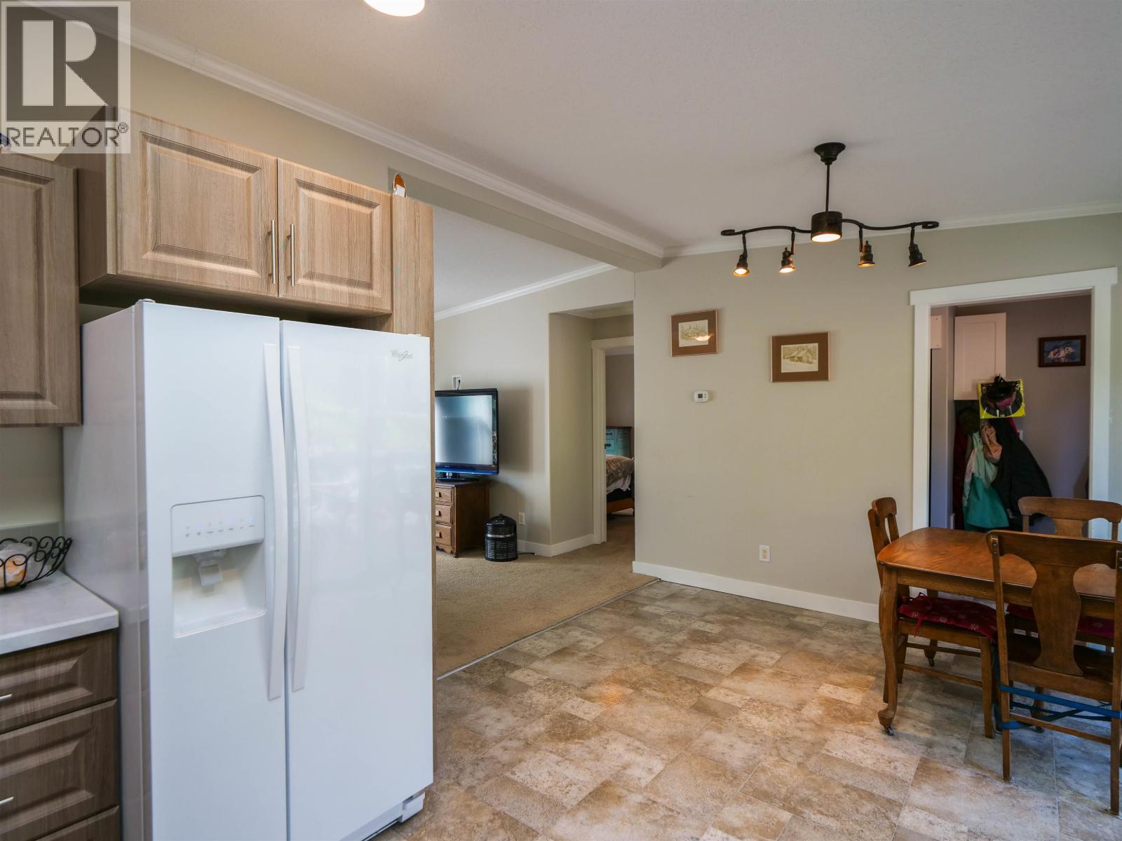 2281 Blackwater Road, Quesnel, British Columbia  V2J 7C5 - Photo 11 - R3080453