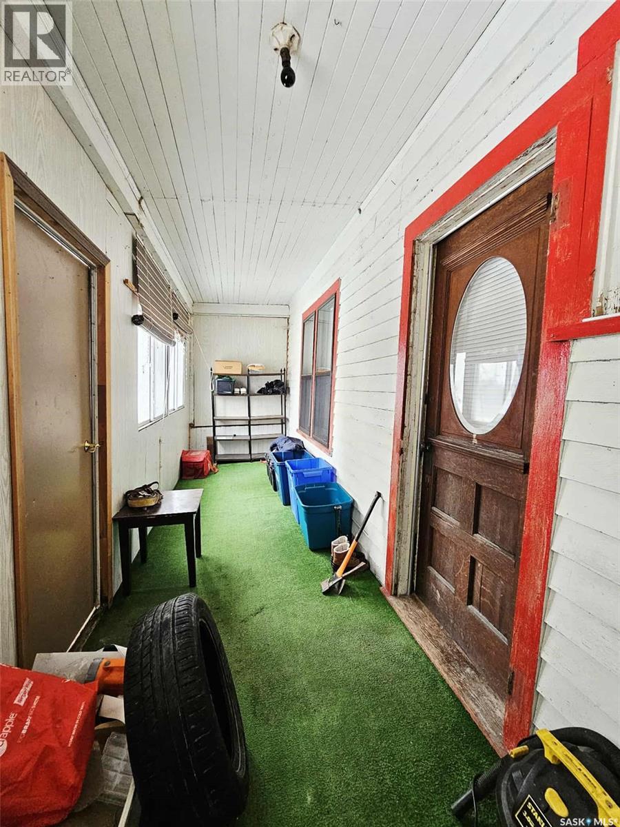 25 Beck Street, Dubuc, Saskatchewan  S0A 0R0 - Photo 3 - SK034011