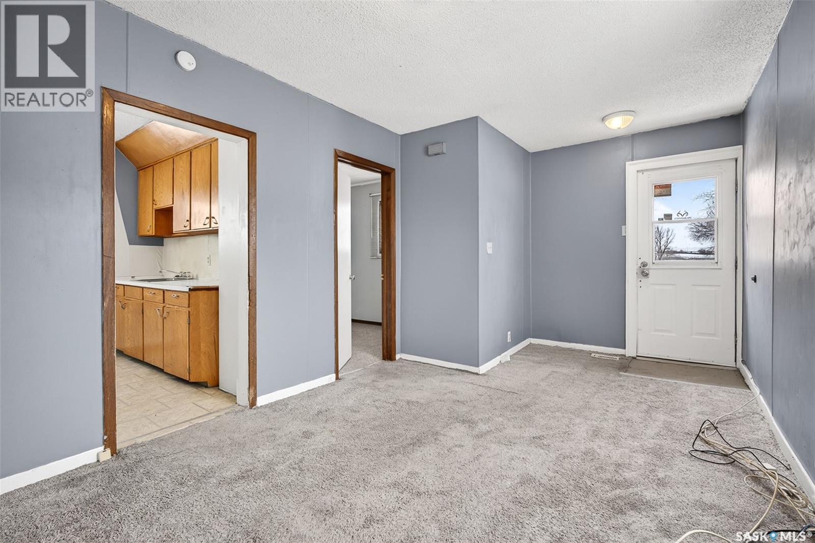 1042 Fairford Street E, Moose Jaw, Saskatchewan  S6H 0G6 - Photo 7 - SK034005