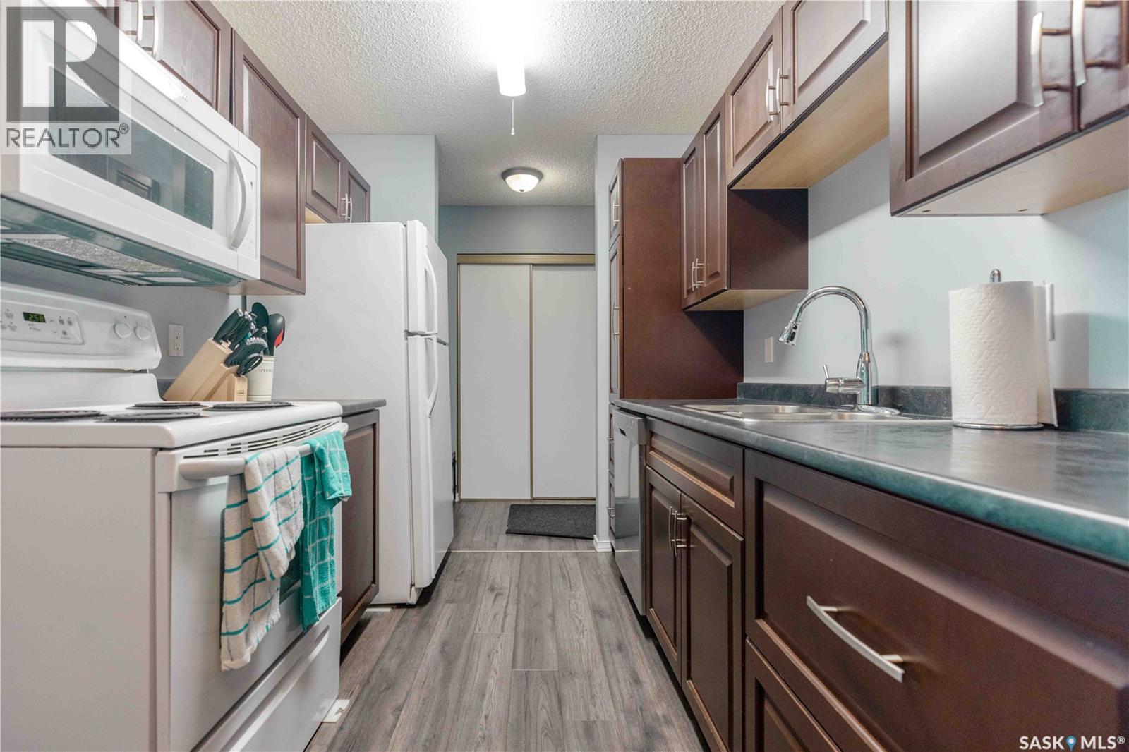 208 211 Tait Place, Saskatoon, Saskatchewan  S7H 5L5 - Photo 5 - SK033810